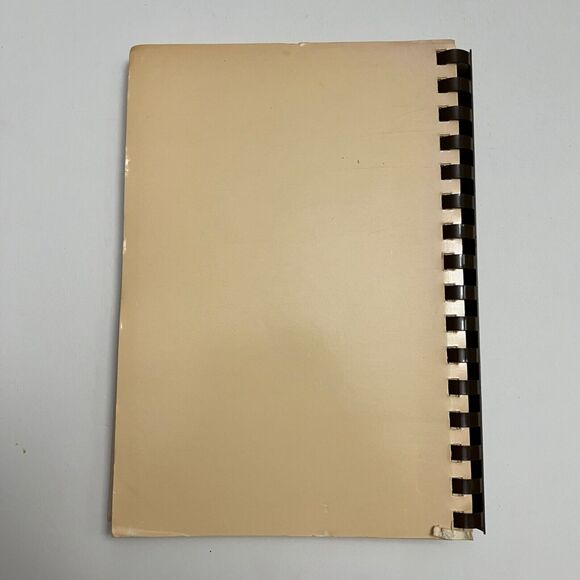 Vintage Cookbook The Good Cooks Cook Book Our Favorite Recipes Spiral Bound - Picture 10 of 10